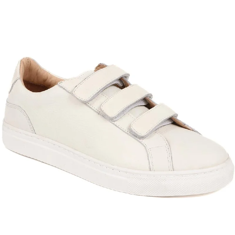 Flavia Patent Leather Trainers - FLAVIA / 324 284