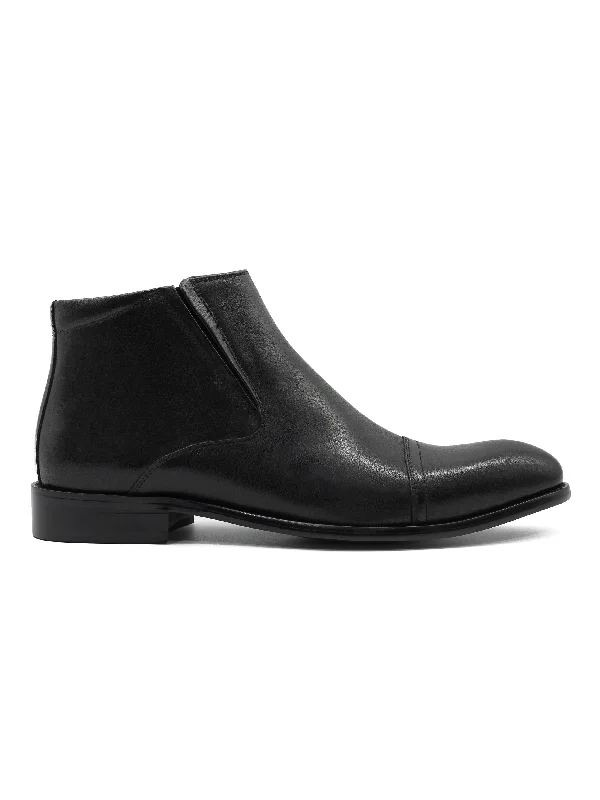 BLACK LEATHER ANKLE BOOTS