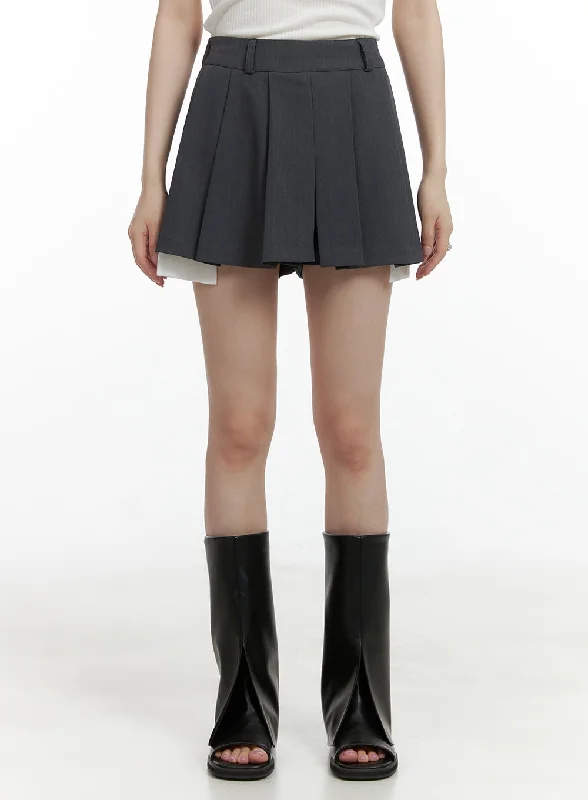 Pleated Mini Shorts CL412