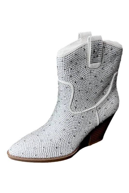 Women's Stop And Stare Booties In White