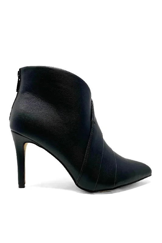 Women's Wynn Boots In Black