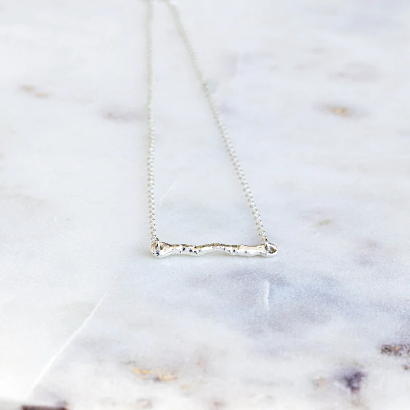 Hammered Bar Necklace