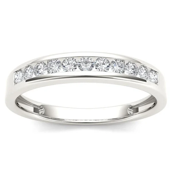 De Couer IGI Certified 14k White Gold 1/4ct TDW White Diamond Wedding Band