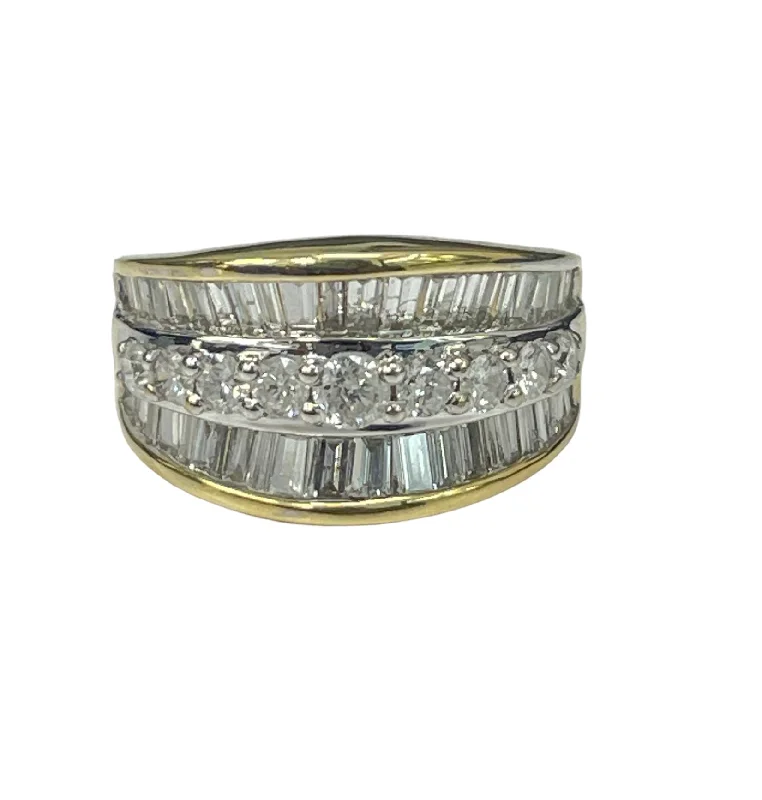 Two Row Baguettes with Round Brilliant Diamond Ring Yellow Gold 14kt