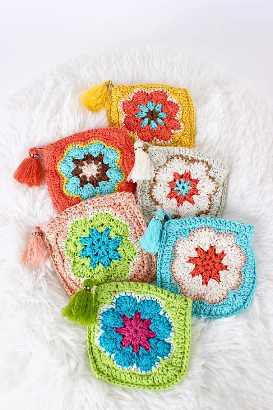 BGAIN274 Rochelle Crochet Flower Coin Pouch