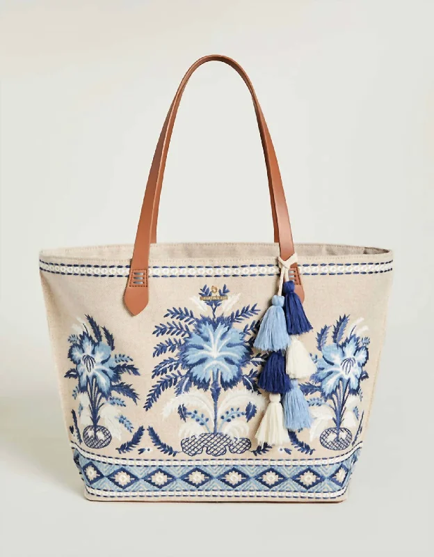 Fiesta Tote In Peeples Song Palms